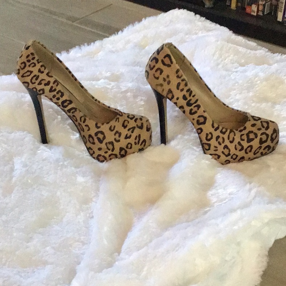 Steve Madden fur heels